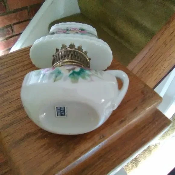 Mini Aladdin Oil Lamp - Picture 5 of 11